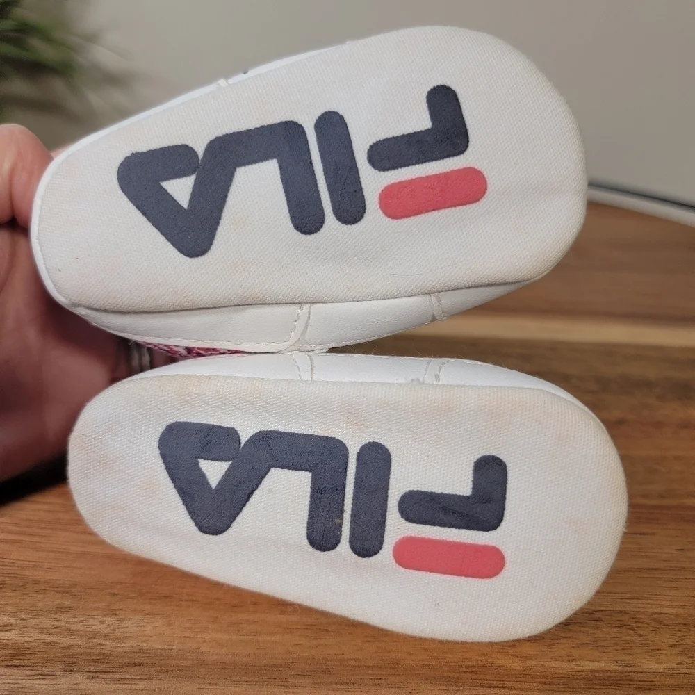 FILA Baby Sneaker Style Soft Play Crib Shoes Size 5 - 8 months